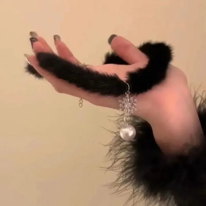 Women Sexy Snowflake Pearl Fluffy Necklace Choker Plush Velvet Clavicle Chain Collarbone Chokers Party Club Fashion Jewelry - Image 6